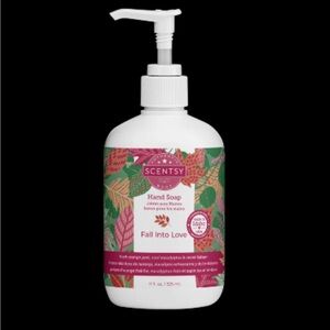 NWT Scentsy Fall Into Love Hand Soap
